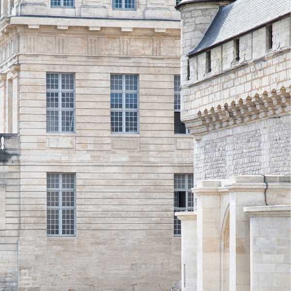 Restauration des façades et pierres de taille pour la réhabilitation du Château de Vincennes