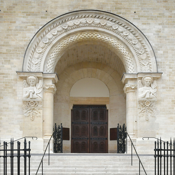 restauration des façades et du massif d'entrée de l'église notre-dame de la gare