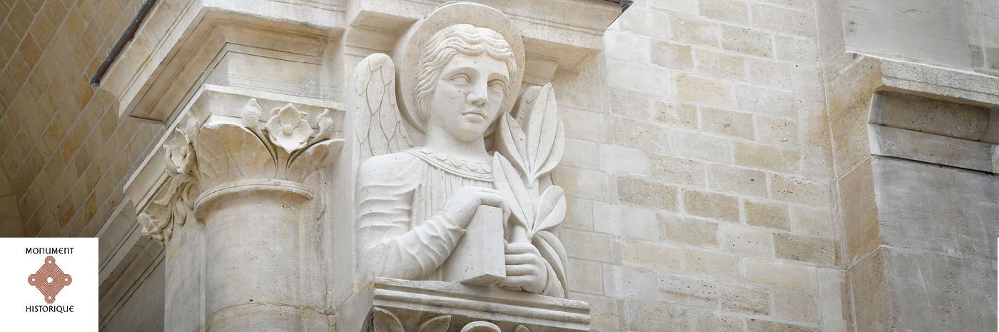 restauration des sculptures du massif d'entrée de l'Eglise Notre-Dame de la Gare