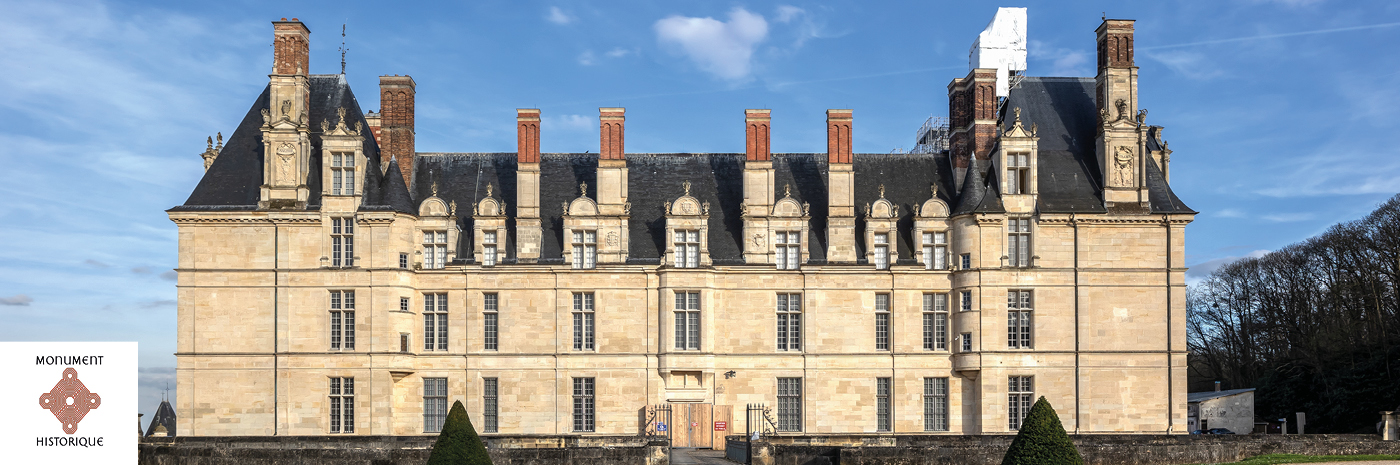 rénovation des façades extérieures du château d'Ecouen