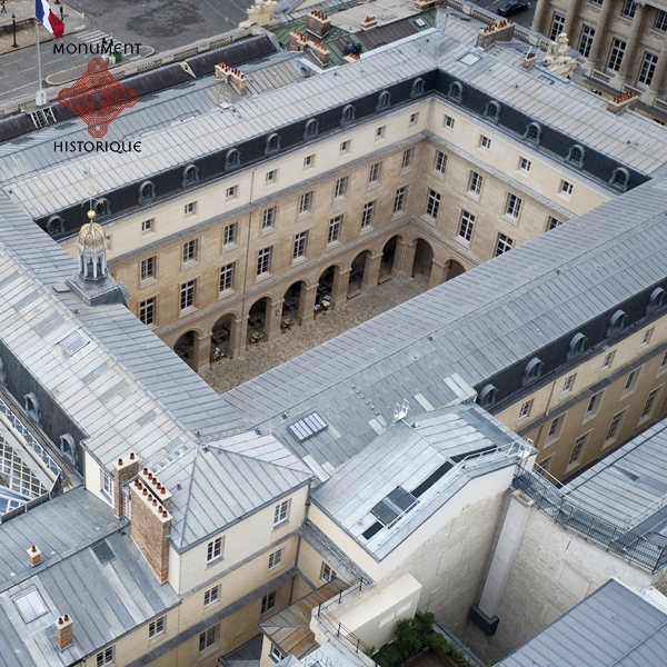 réhabilitation du patrimoine culturel avec la transformation de l'hôtel de la marine à paris